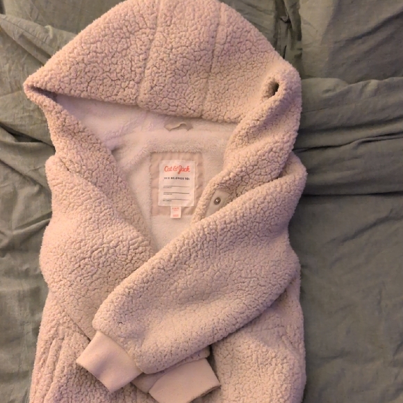 Cat & Jack Fuzzy White Cream Jacket Size 6/7 Size S Girls - Picture 1 of 4